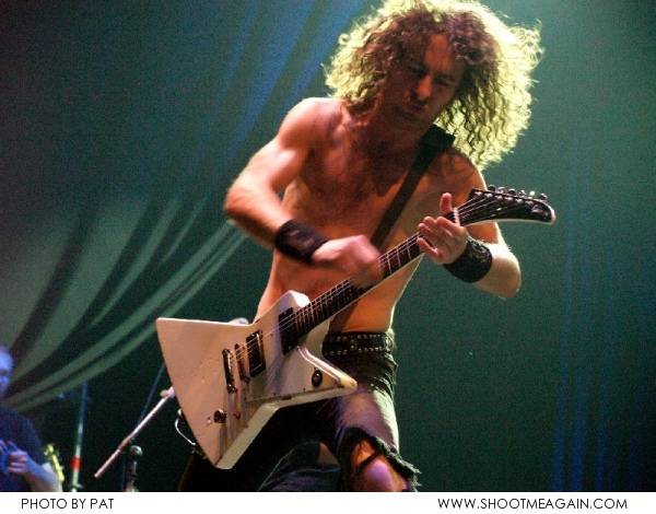 Airbourne à Werchter (Werchter), le 26-06-2010, par Pat — 3 sur 5